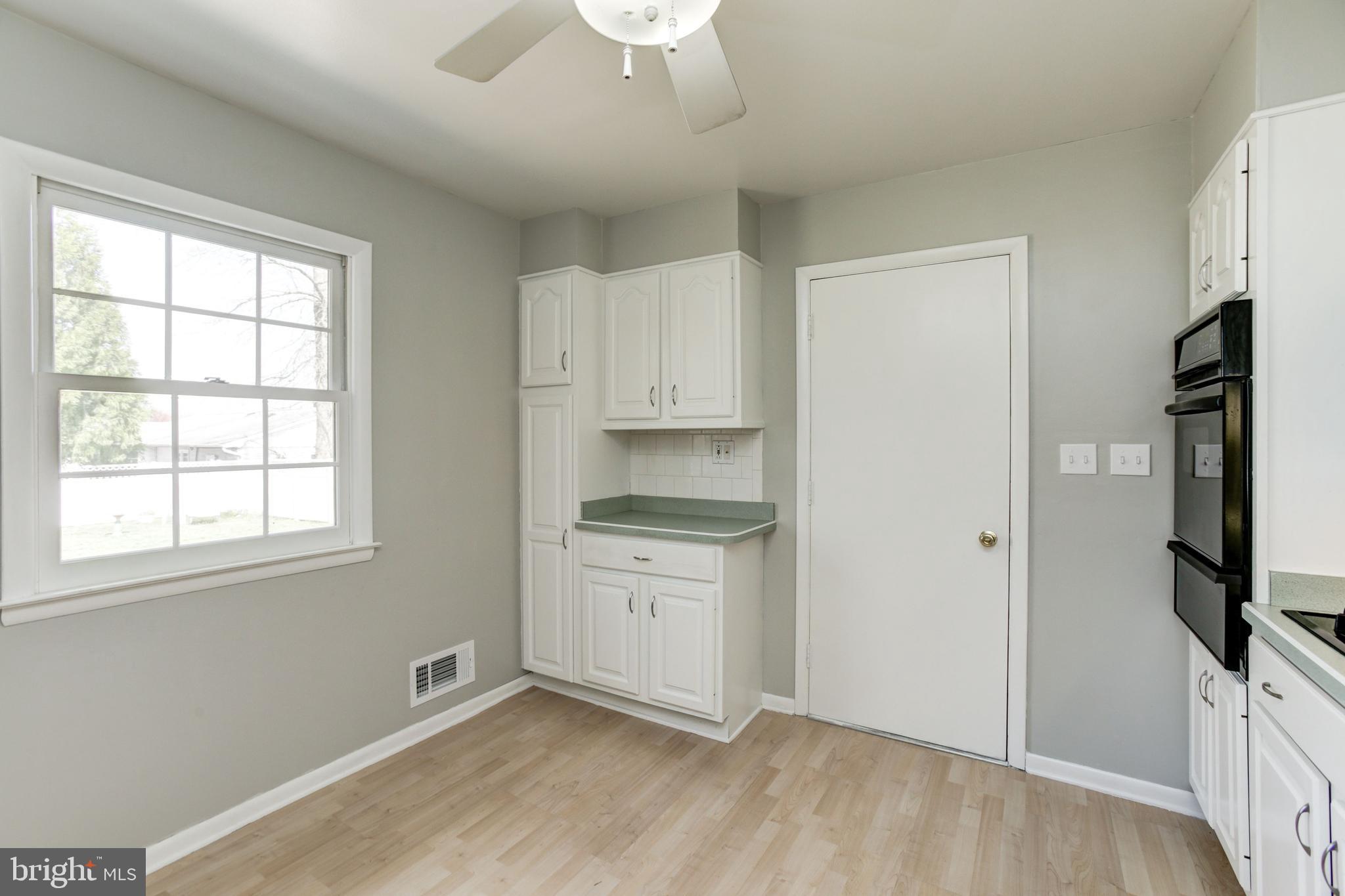 620 Cleveland Road Linthicum Heights, MD 21090 - Photo 17 of 44 Kitchen