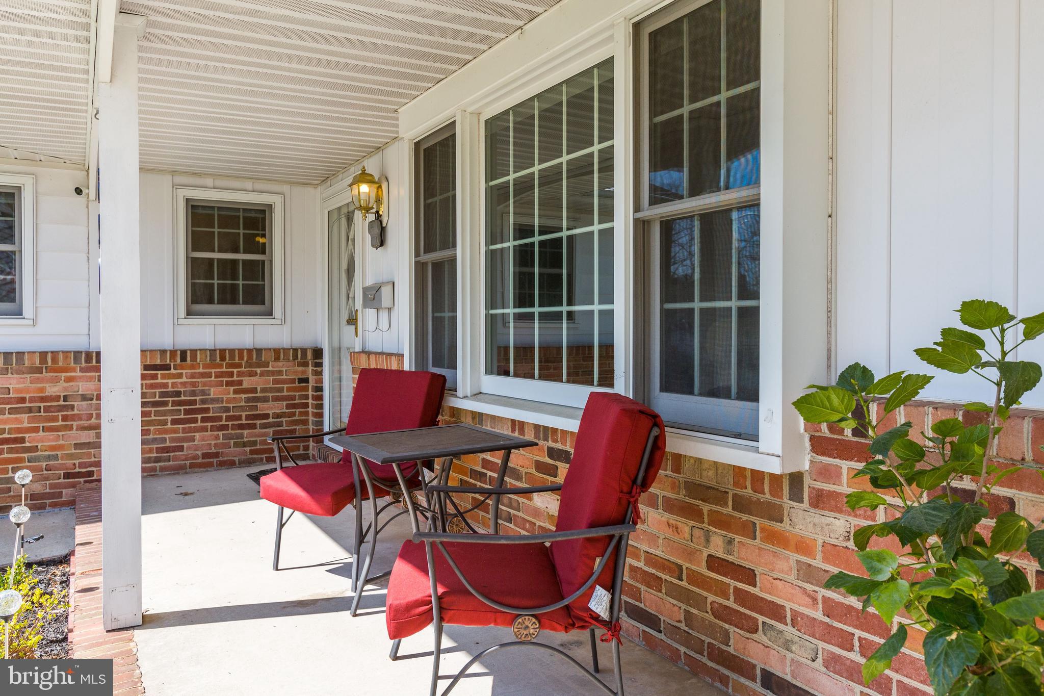 620 Cleveland Road Linthicum Heights, MD 21090 - Photo 3 of 44 Front Porch