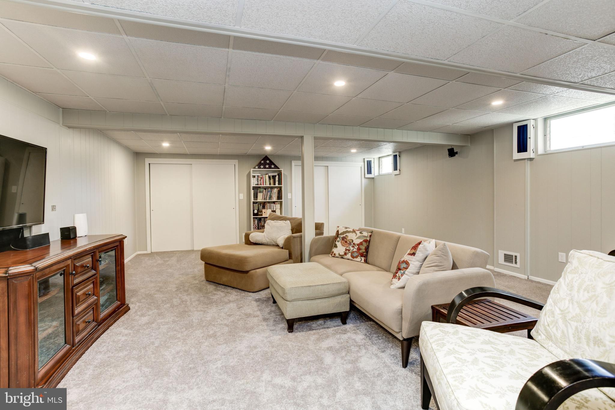 620 Cleveland Road Linthicum Heights, MD 21090 - Photo 30 of 44 Family Room
