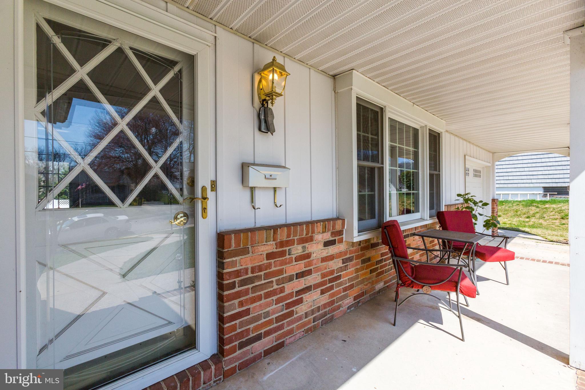 620 Cleveland Road Linthicum Heights, MD 21090 - Photo 4 of 44 Front Porch