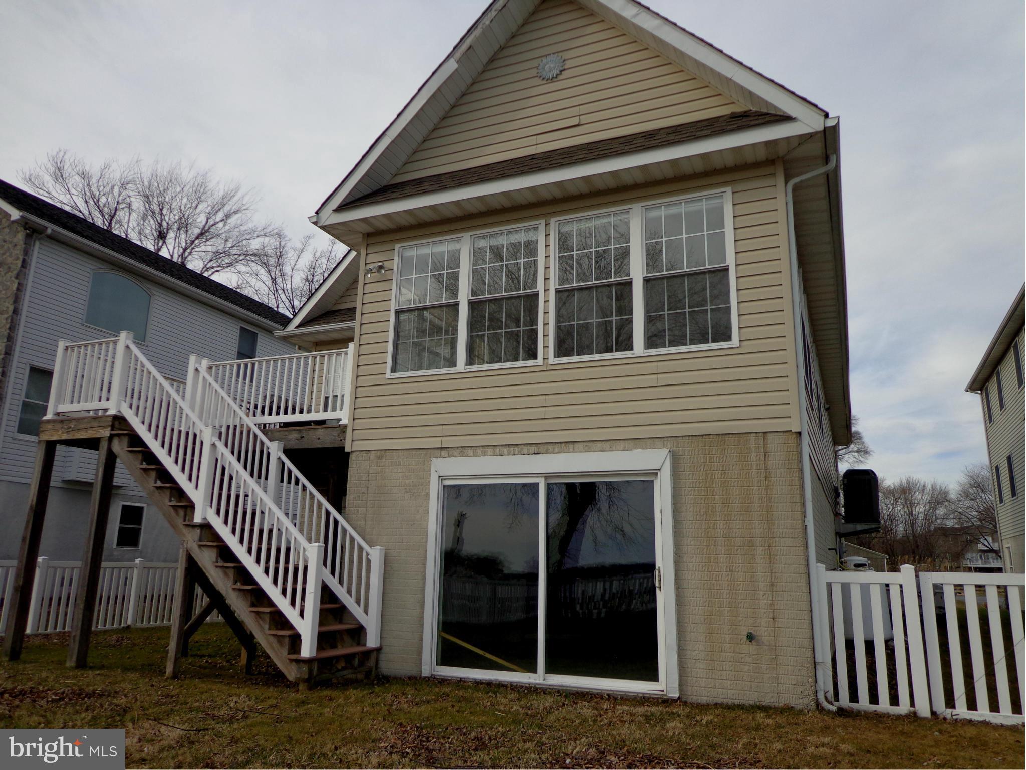 915 Oakdene Road Baltimore, MD 21220 - Photo 2 of 30 a front view of a house with stairs