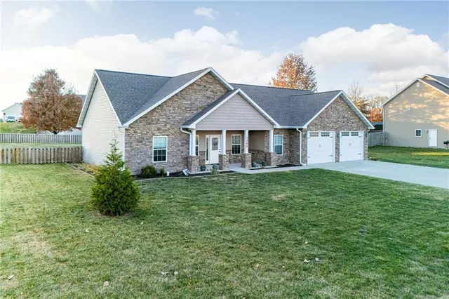 $365,000 | 7364 Southwest Crystal Lane, Trimble, MO 64492