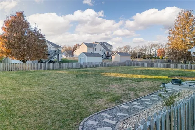 $365,000 | 7364 Southwest Crystal Lane, Trimble, MO 64492