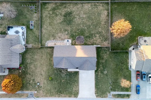 $365,000 | 7364 Southwest Crystal Lane, Trimble, MO 64492