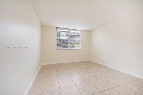$295,000 | 4350 Northwest 79th Avenue, Unit 1B, Doral, FL 33166