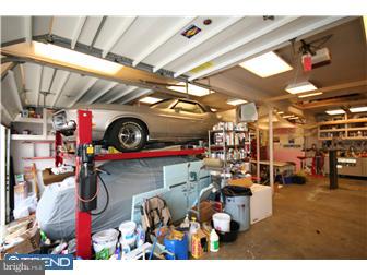 3113 Edison Furlong Road Furlong, PA 18925 - Photo 7 of 12 Garage