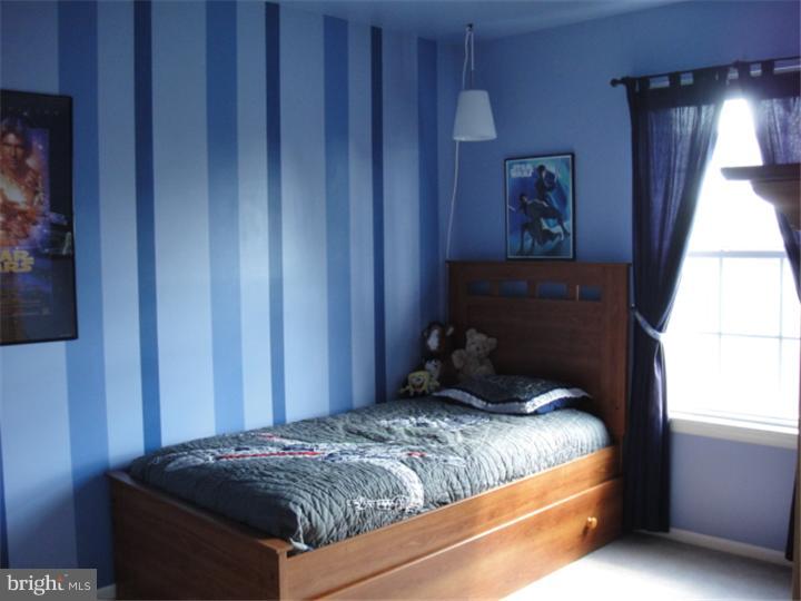 654 Melvin Road Telford, PA 18969 - Photo 12 of 17 Bedroom 3