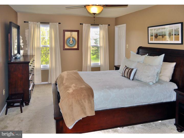 654 Melvin Road Telford, PA 18969 - Photo 10 of 17 Master Bedroom