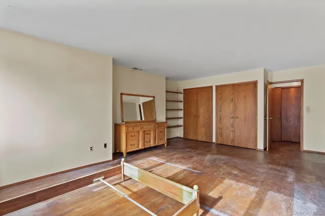 $2,475,000 | 37 Century Trail, Harrison, NY 10528