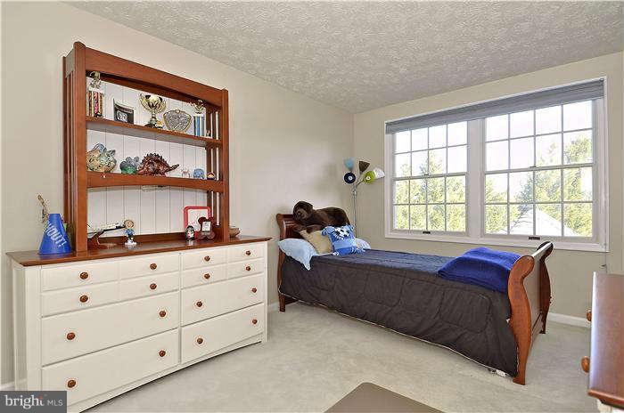 17303 Seneca Chase Park Road Poolesville, MD 20837 - Photo 21 of 30 Bedroom