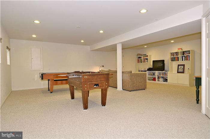 17303 Seneca Chase Park Road Poolesville, MD 20837 - Photo 23 of 30 Basement