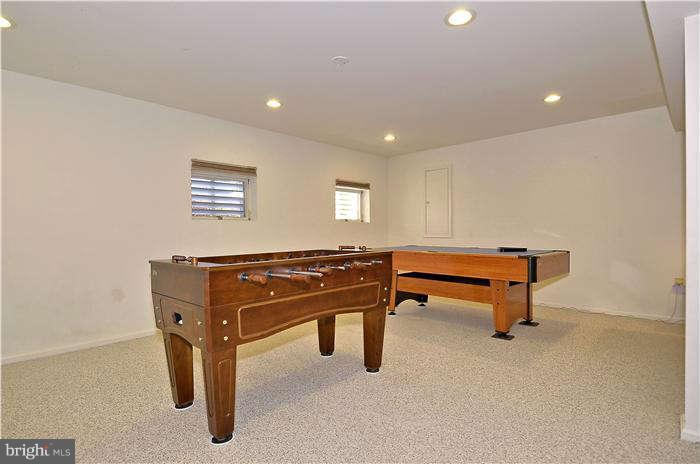 17303 Seneca Chase Park Road Poolesville, MD 20837 - Photo 24 of 30 Basement