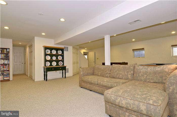 17303 Seneca Chase Park Road Poolesville, MD 20837 - Photo 27 of 30 Basement
