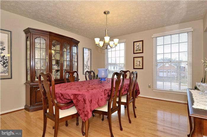 17303 Seneca Chase Park Road Poolesville, MD 20837 - Photo 9 of 30 Dining Room