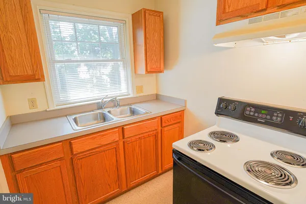 $1,195 | 800 Travers Street, Unit 5, Cambridge, MD 21613
