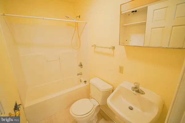 $1,195 | 800 Travers Street, Unit 5, Cambridge, MD 21613