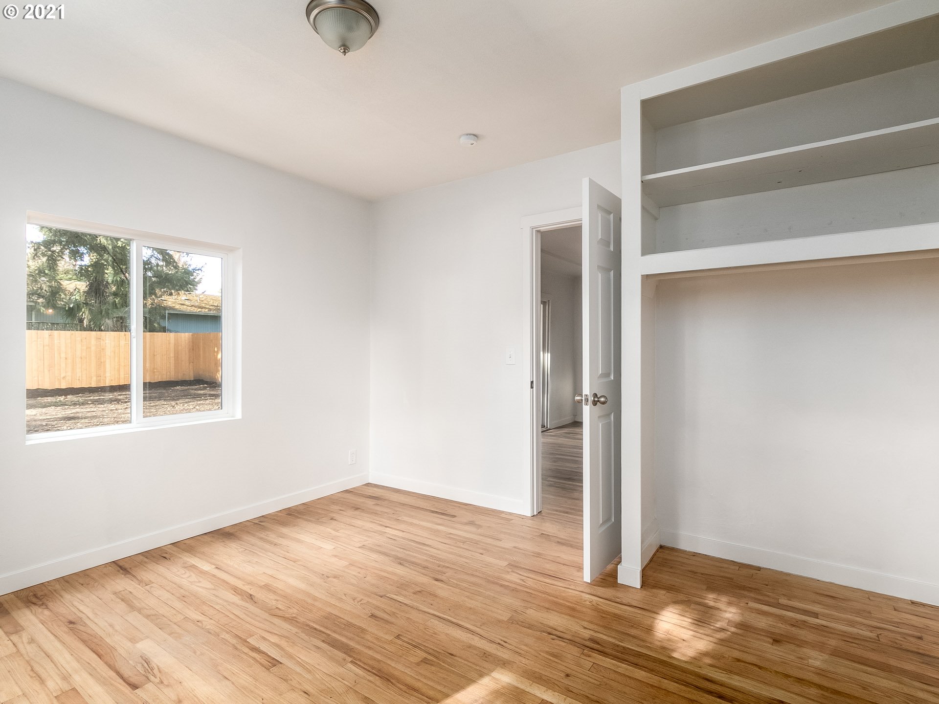 13221 Southeast Foster Road Portland, OR 97236 - Photo 11 of 27 Gallery Image 11