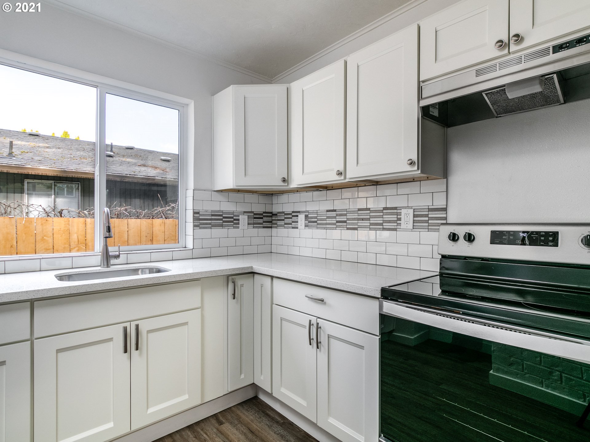 13221 Southeast Foster Road Portland, OR 97236 - Photo 14 of 27 Gallery Image 14
