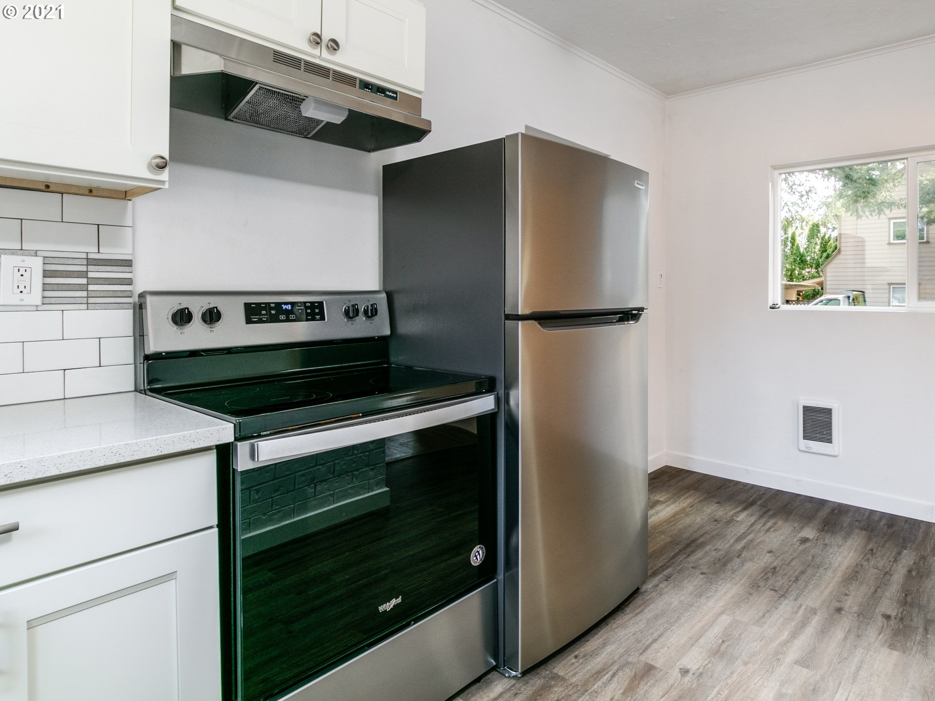 13221 Southeast Foster Road Portland, OR 97236 - Photo 16 of 27 Gallery Image 16