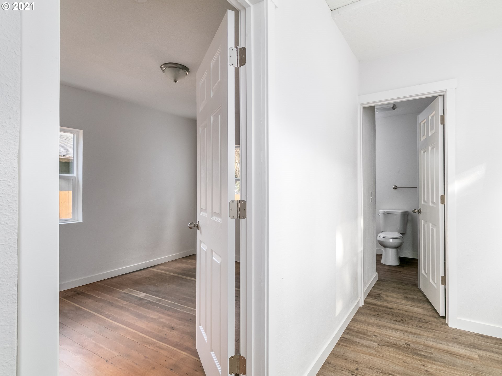 13221 Southeast Foster Road Portland, OR 97236 - Photo 18 of 27 Gallery Image 18