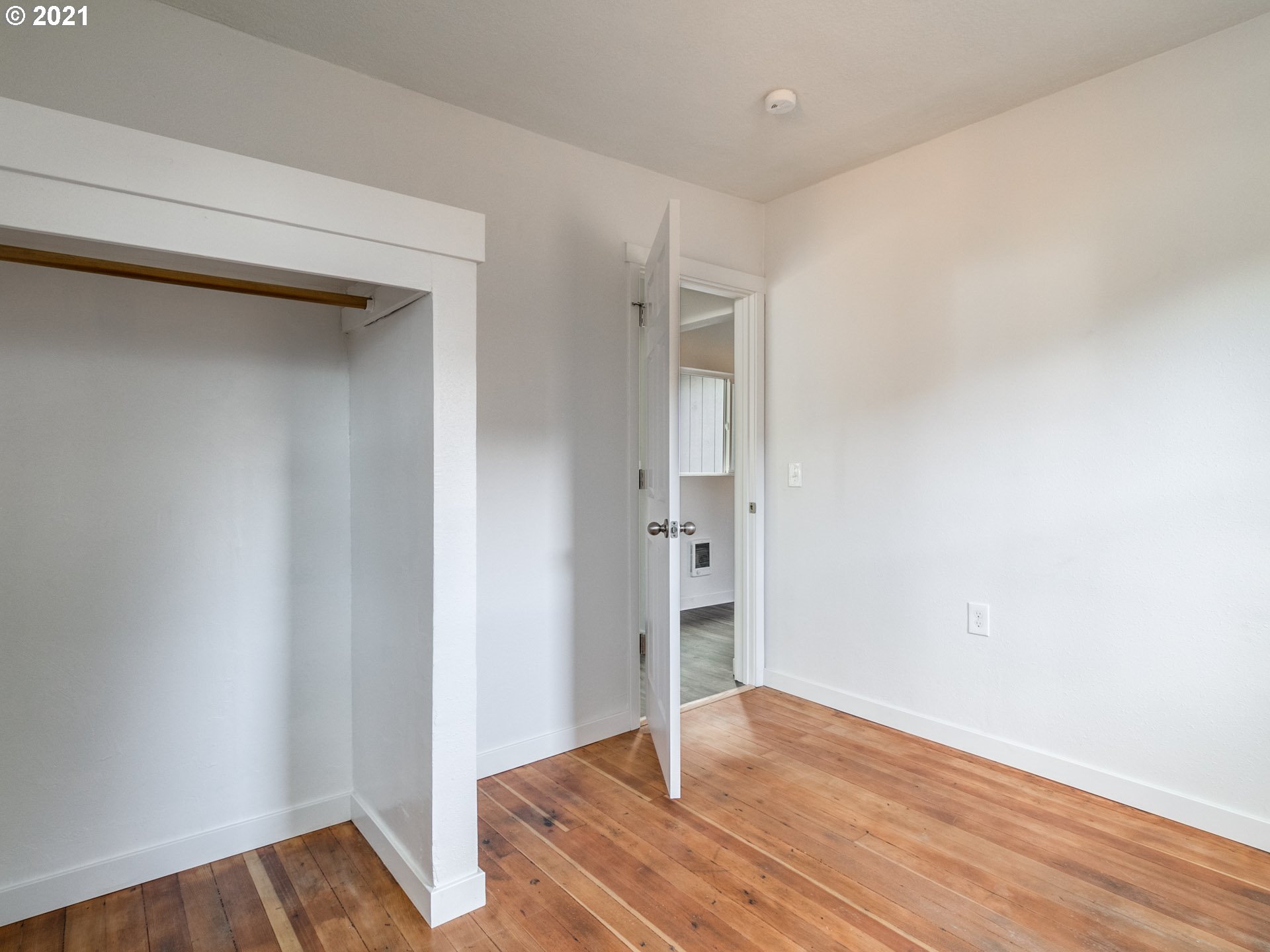 13221 Southeast Foster Road Portland, OR 97236 - Photo 20 of 27 Gallery Image 20
