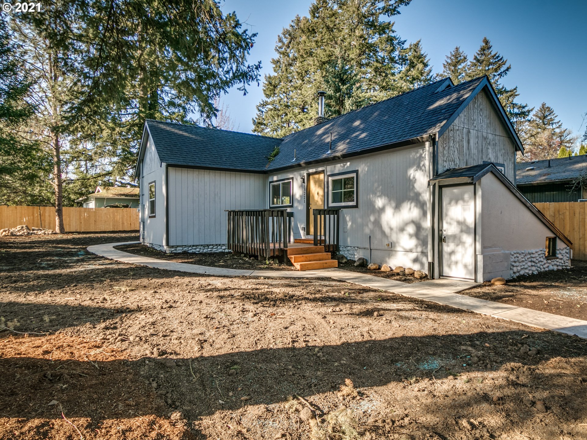 13221 Southeast Foster Road Portland, OR 97236 - Photo 3 of 27 Gallery Image 3