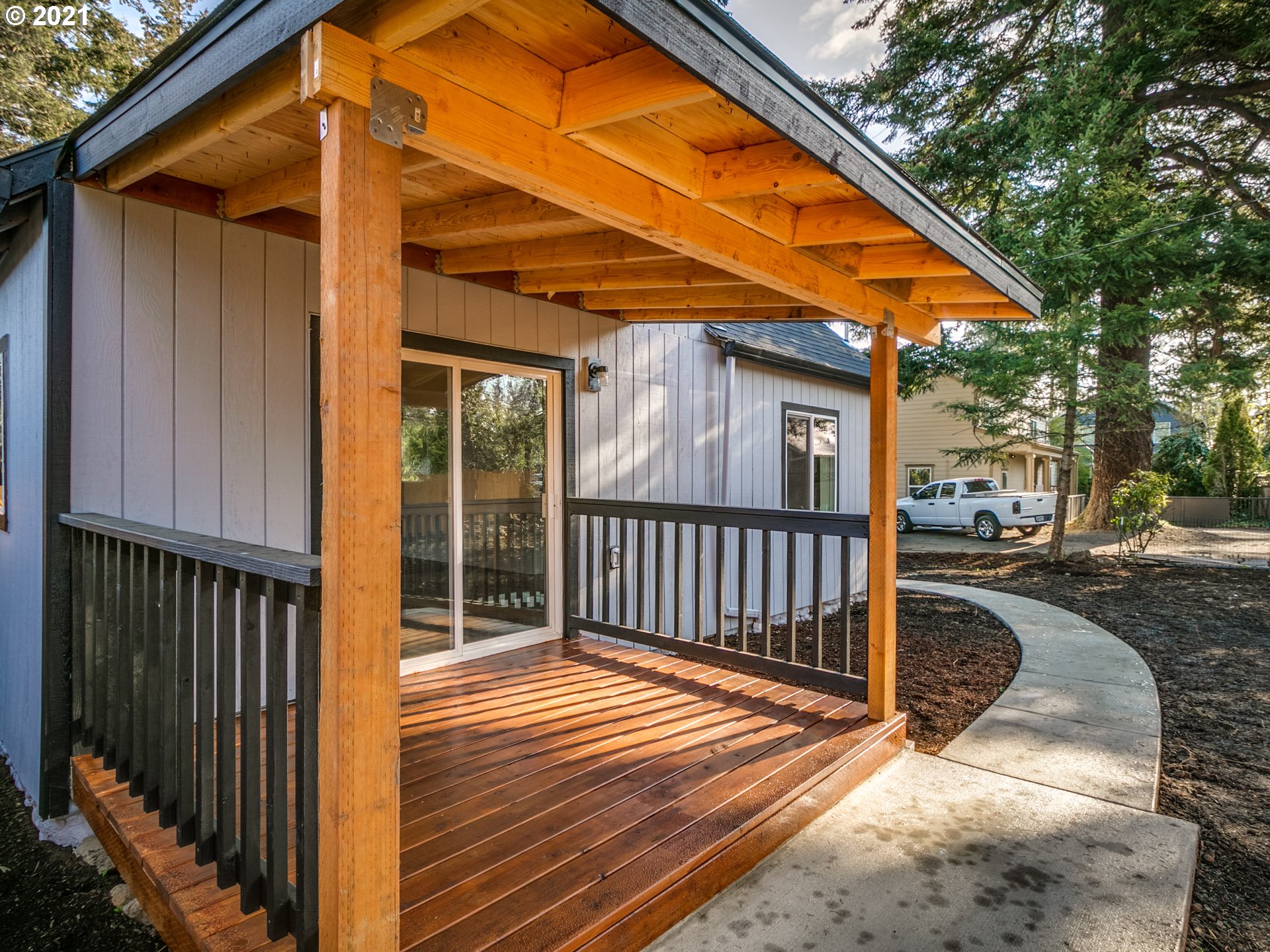 13221 Southeast Foster Road Portland, OR 97236 - Photo 25 of 27 Gallery Image 25