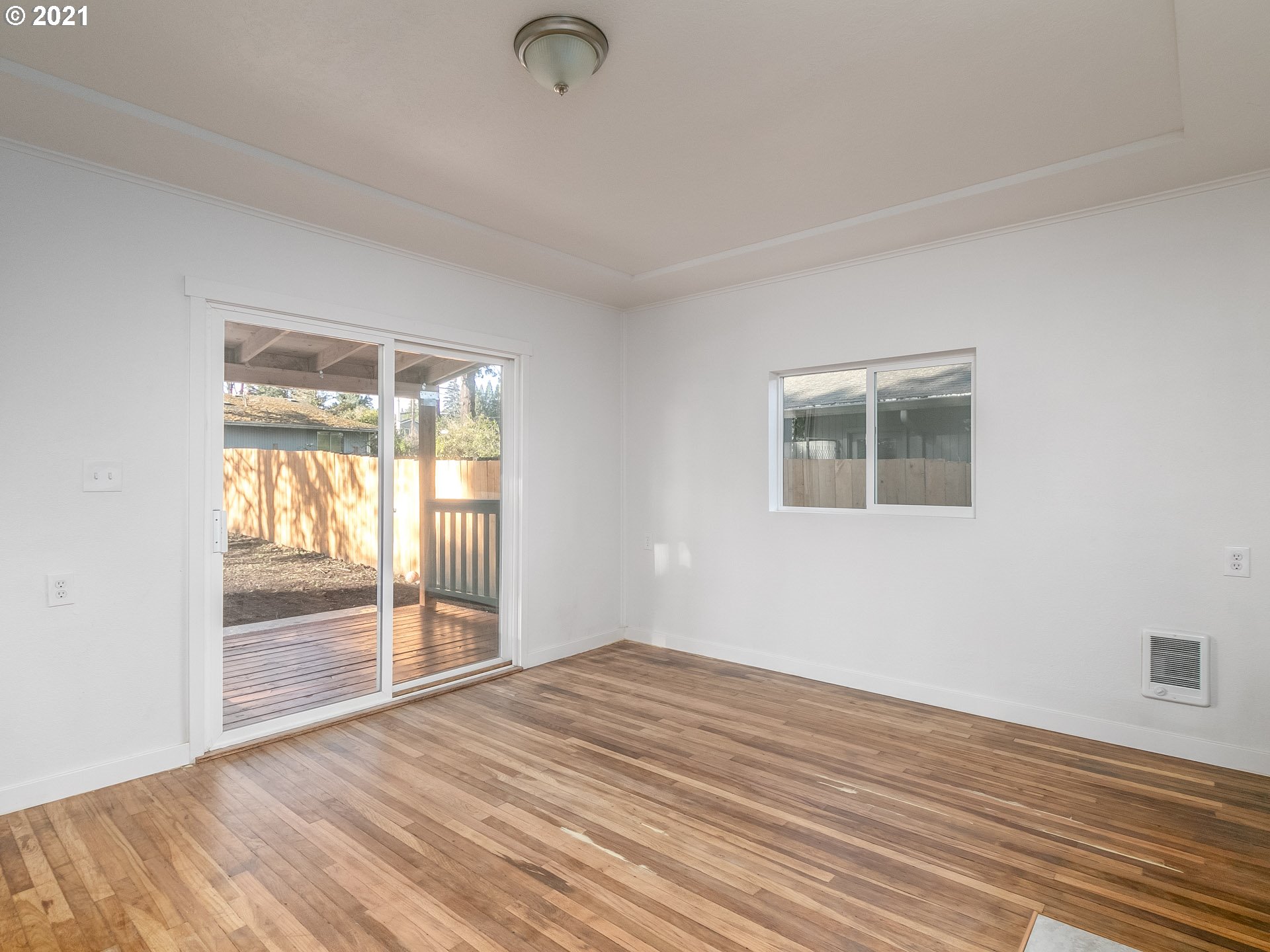 13221 Southeast Foster Road Portland, OR 97236 - Photo 8 of 27 Gallery Image 8