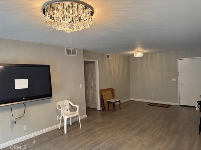a view of a livingroom with furniture