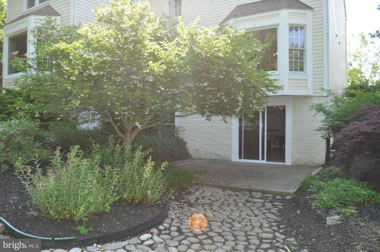 3130 Elmmede Road Ellicott City, MD 21042 - Photo 23 of 24 Exterior (Rear)