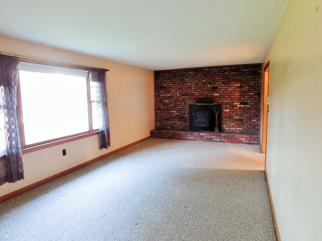 17 Vincent Road Grafton, MA 01536 - Photo 10 of 16 Gallery Image 10