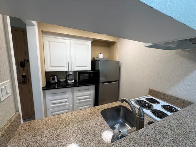 $2,100 | 36750 Highway 19, Unit 4209, Palm Harbor, FL 34684