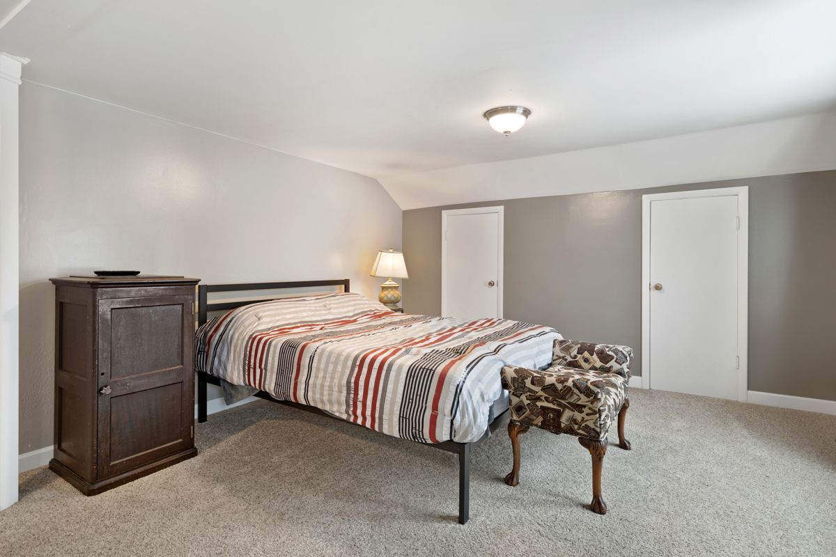 10N849 Rippburger Road Elgin, IL 60124 - Photo 17 of 36 a bedroom with a bed and a cabinets