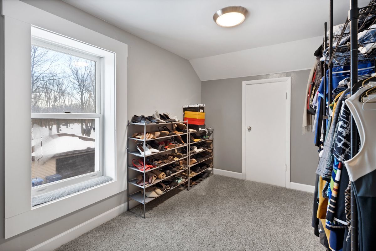 10N849 Rippburger Road Elgin, IL 60124 - Photo 24 of 36