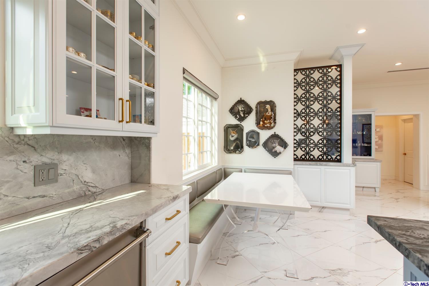 2718 North Kenneth Road Burbank, CA 91504 - Photo 13 of 63