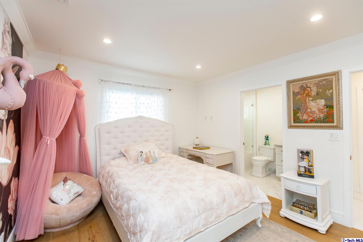 2718 North Kenneth Road Burbank, CA 91504 - Photo 24 of 63