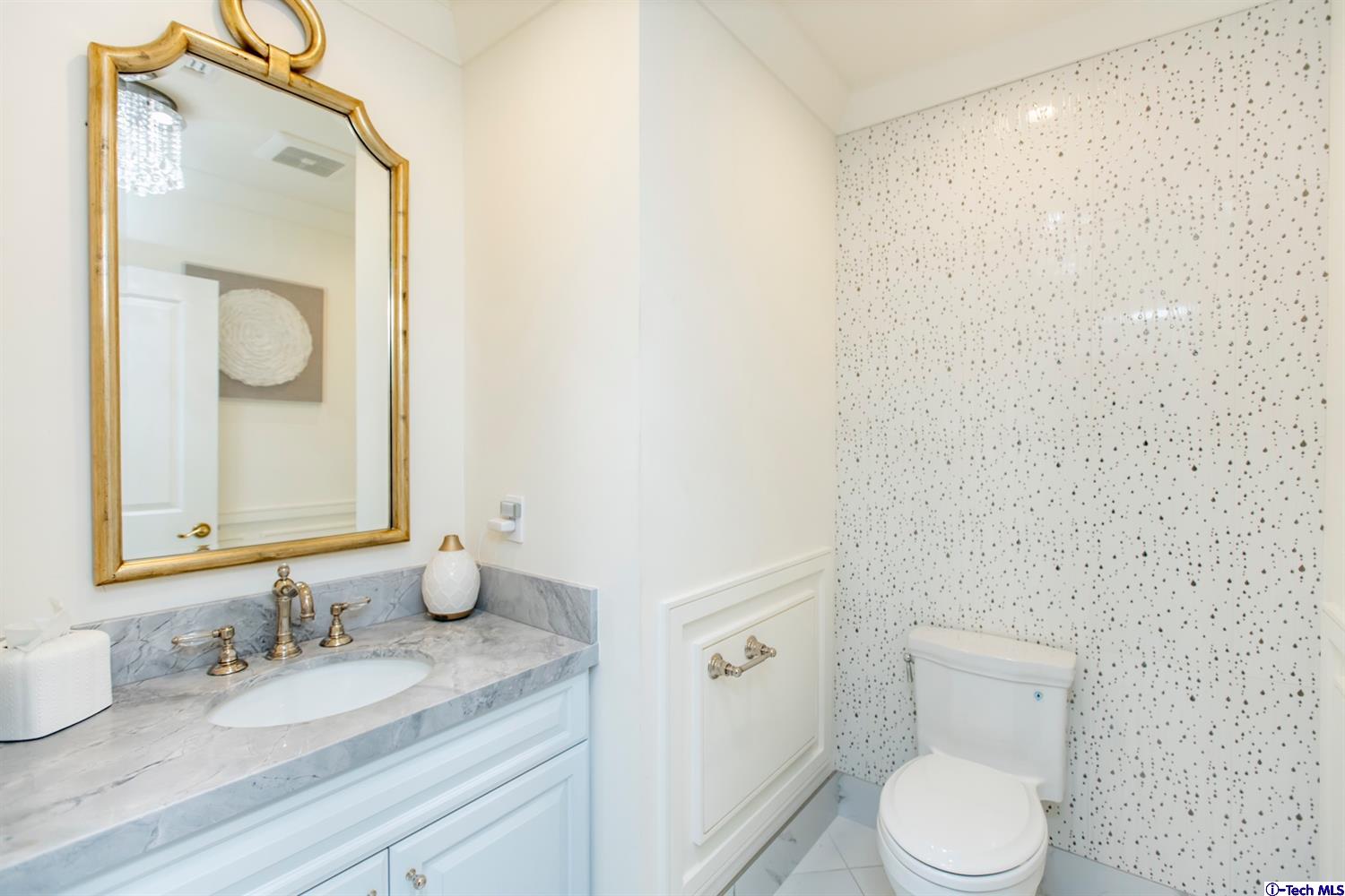 2718 North Kenneth Road Burbank, CA 91504 - Photo 34 of 63