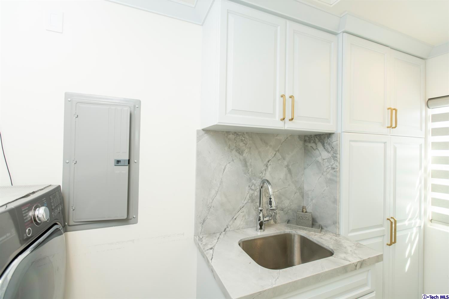 2718 North Kenneth Road Burbank, CA 91504 - Photo 36 of 63
