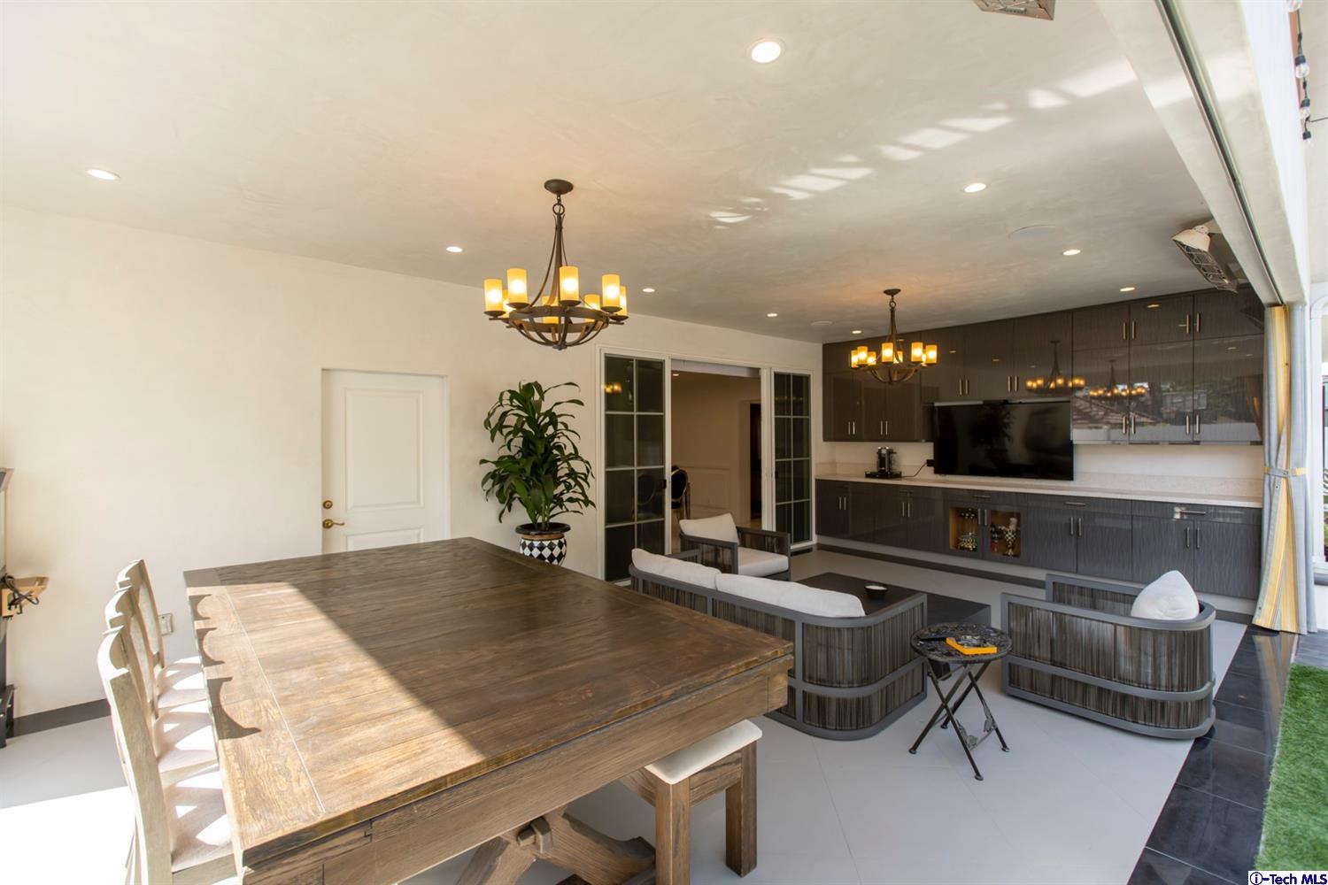 2718 North Kenneth Road Burbank, CA 91504 - Photo 40 of 63
