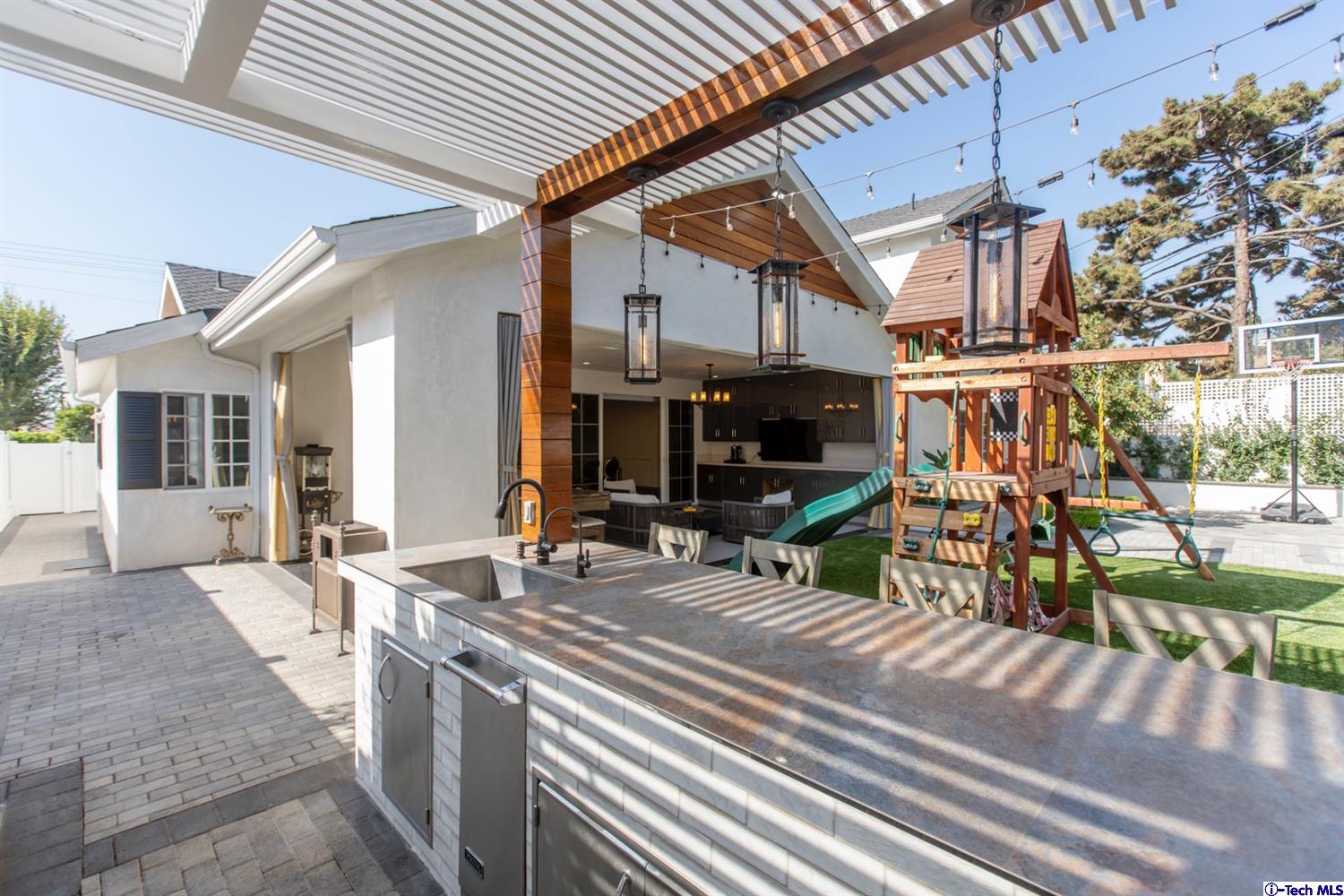 2718 North Kenneth Road Burbank, CA 91504 - Photo 45 of 63