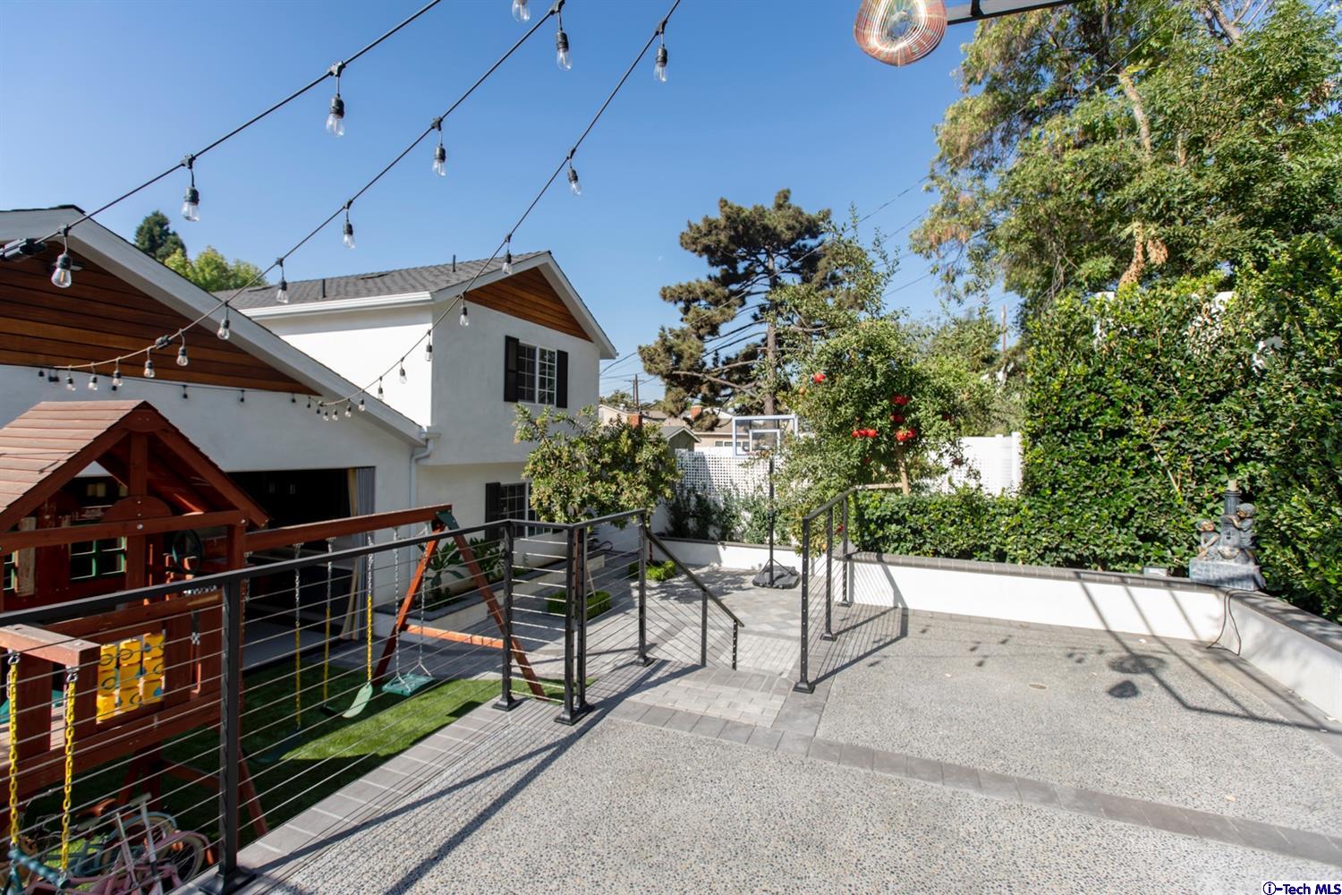 2718 North Kenneth Road Burbank, CA 91504 - Photo 53 of 63