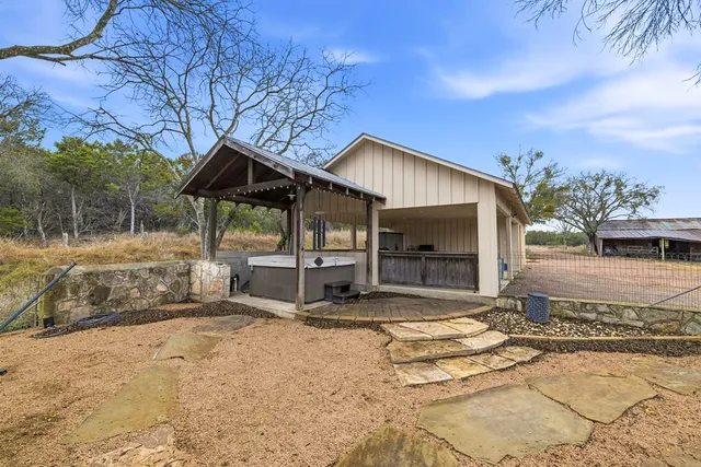$3,200 | 275 Creek Ridge Trail West, Mountain Home, TX 78058