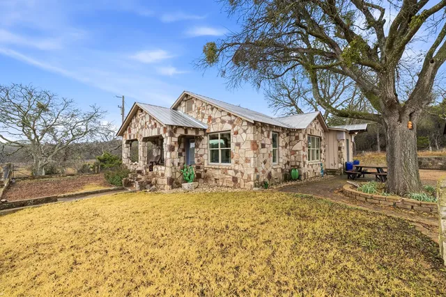 $3,200 | 275 Creek Ridge Trail West, Mountain Home, TX 78058