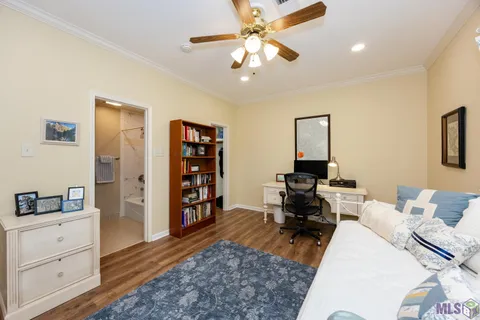 $599,900 | 317 West Woodstone Court, Baton Rouge, LA 70808