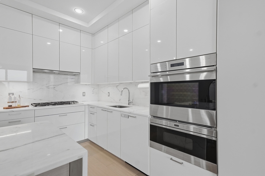 1 Franklin Street, Unit 3401 Boston, MA 02110 - Photo 6 of 32