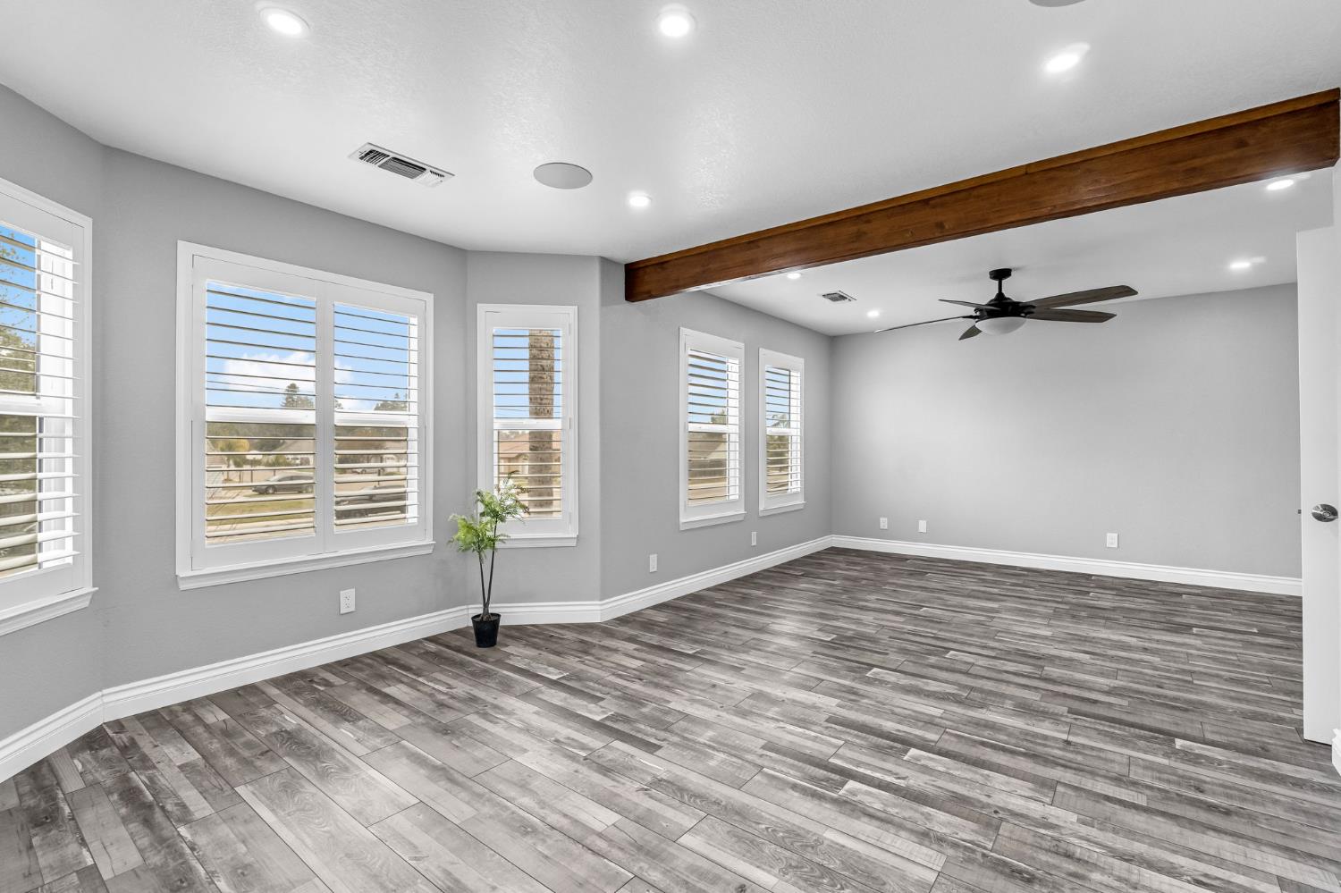 1885 North Frankwood Avenue Reedley, CA 93654 - Photo 29 of 45