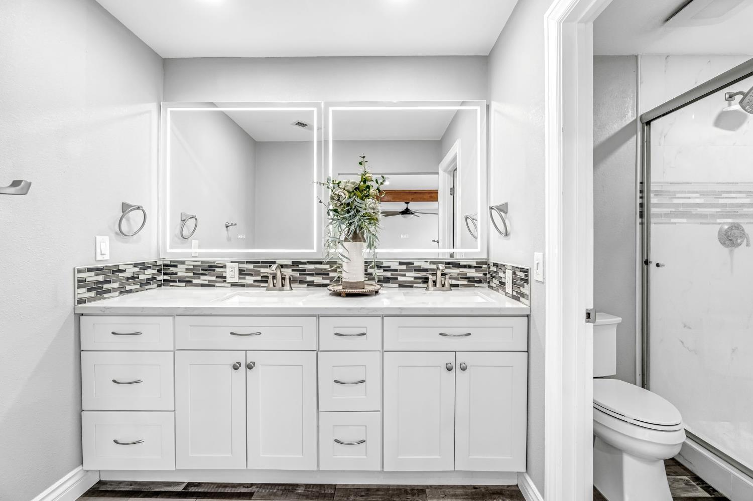 1885 North Frankwood Avenue Reedley, CA 93654 - Photo 30 of 45