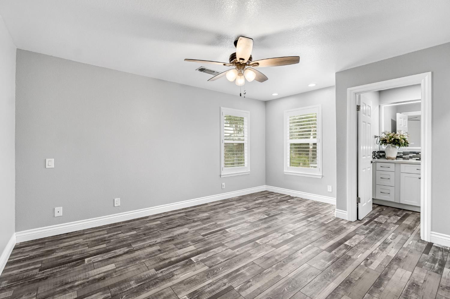 1885 North Frankwood Avenue Reedley, CA 93654 - Photo 32 of 45