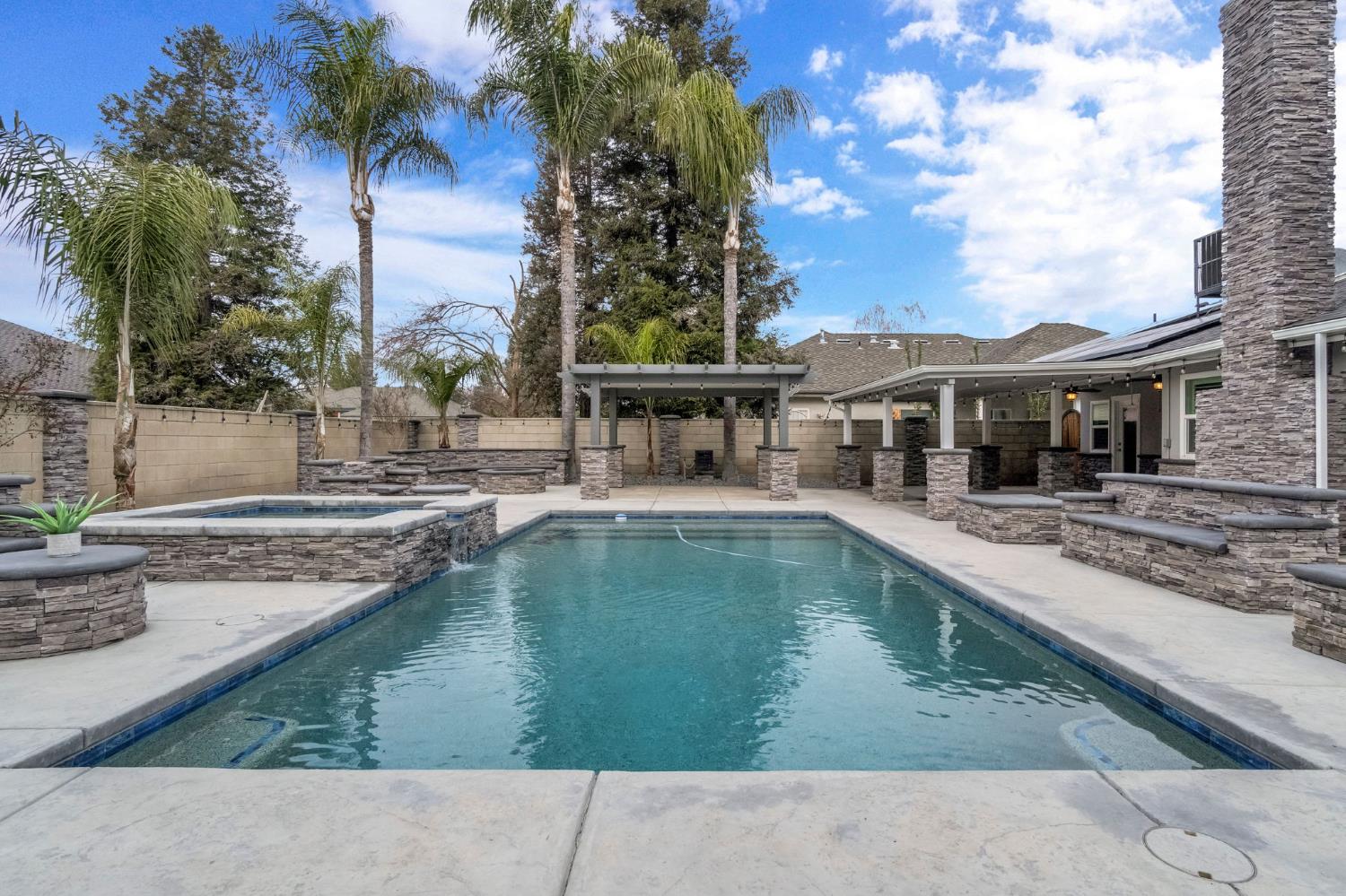 1885 North Frankwood Avenue Reedley, CA 93654 - Photo 43 of 45