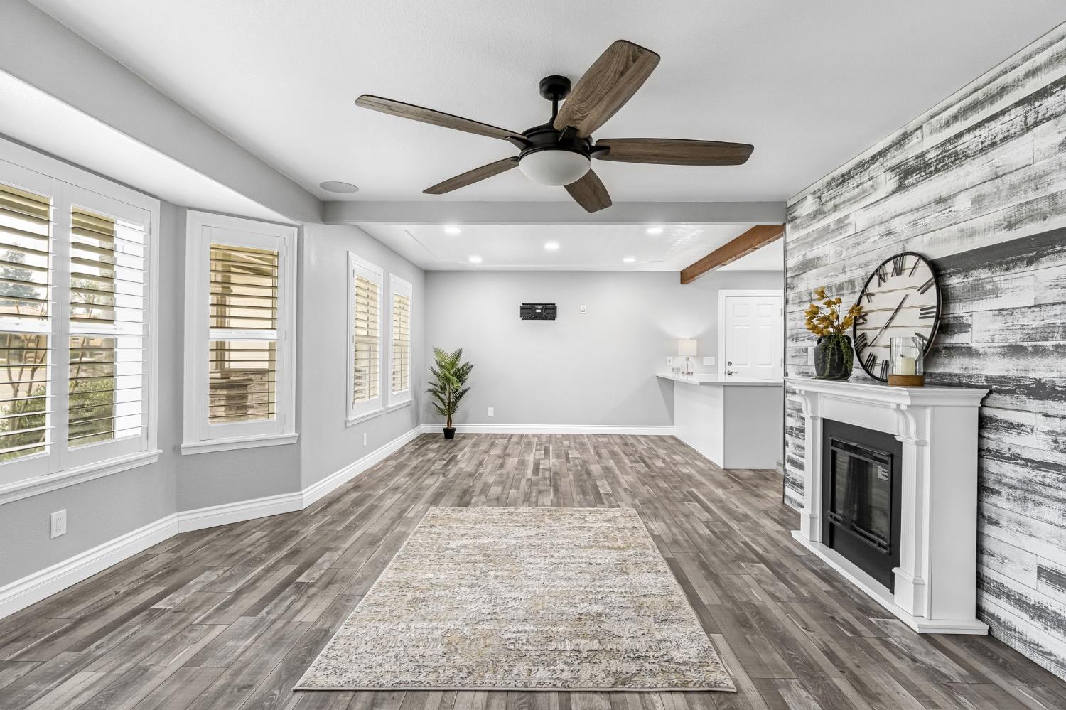 1885 North Frankwood Avenue Reedley, CA 93654 - Photo 6 of 45